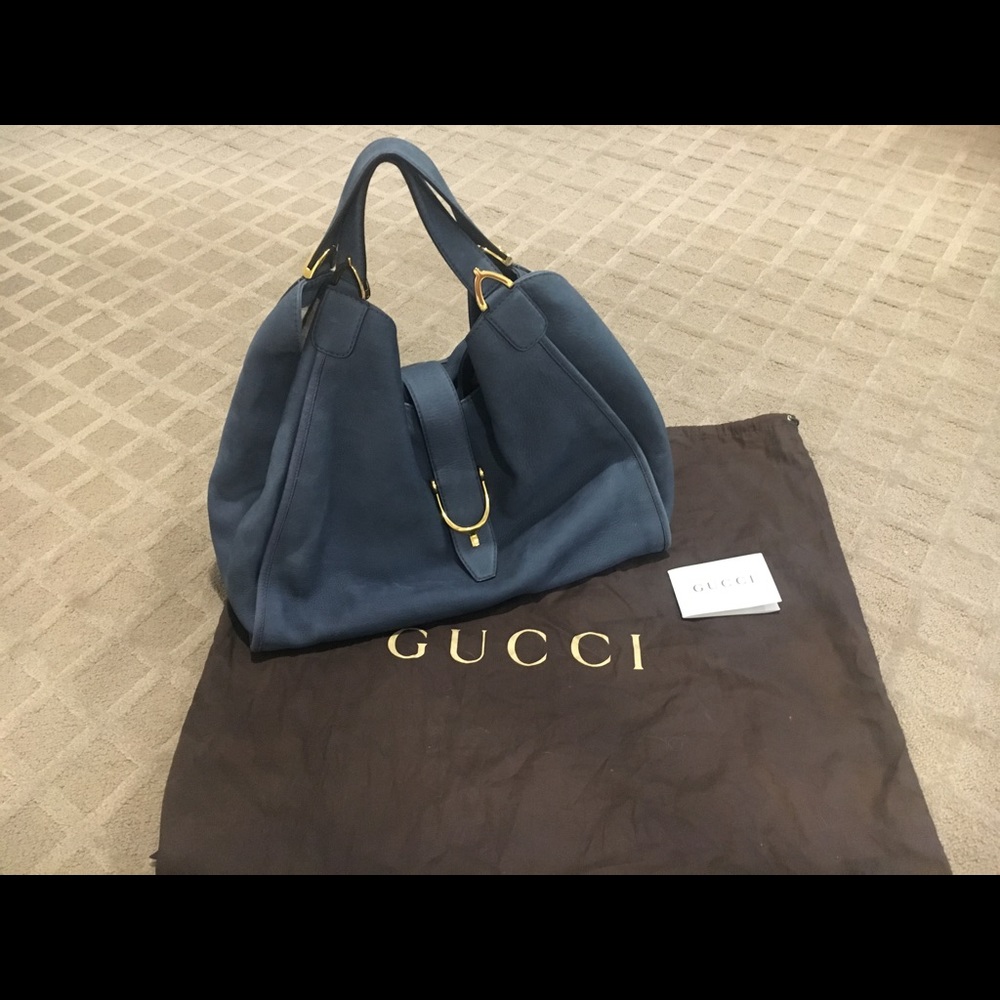 Gorgeous authentic Gucci suede shoulder bag